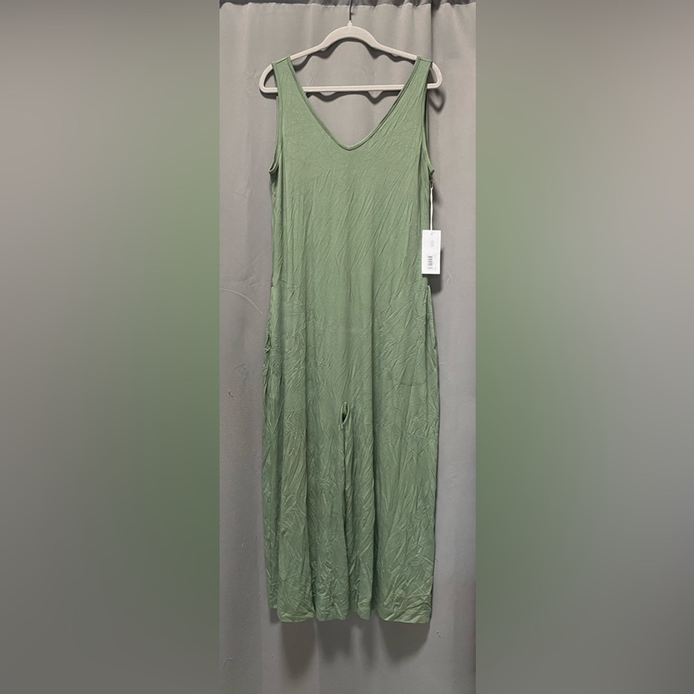 BOODY Sage Green Sleeveless V-Neck Jumpsuit